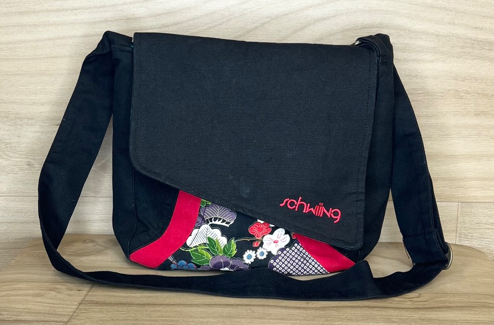 Sac A Bandouliere Schwiing Noir Motifs Rouge Tissu