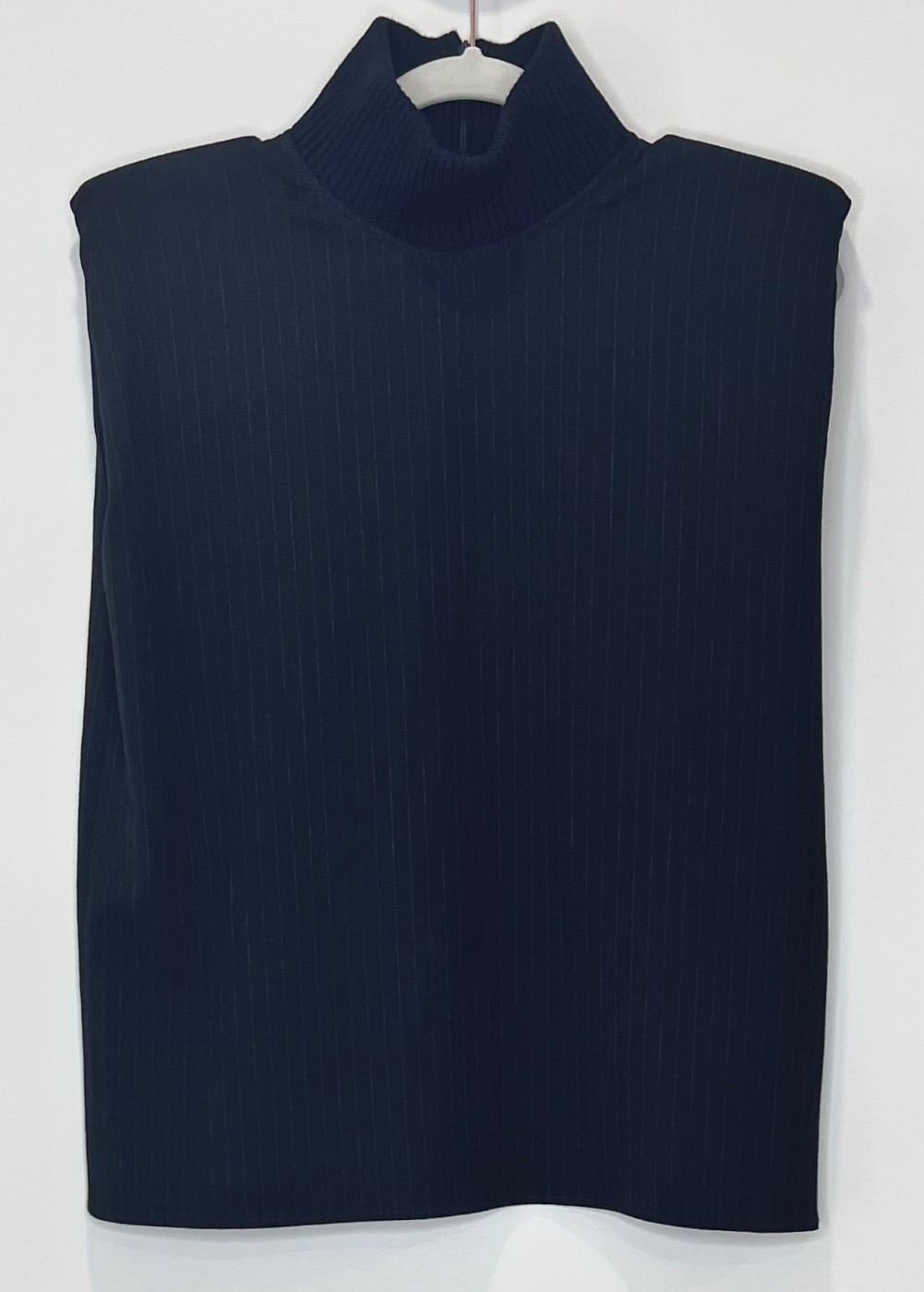 Blouse ZARA (M) bleu marin fines lignes (gros col)