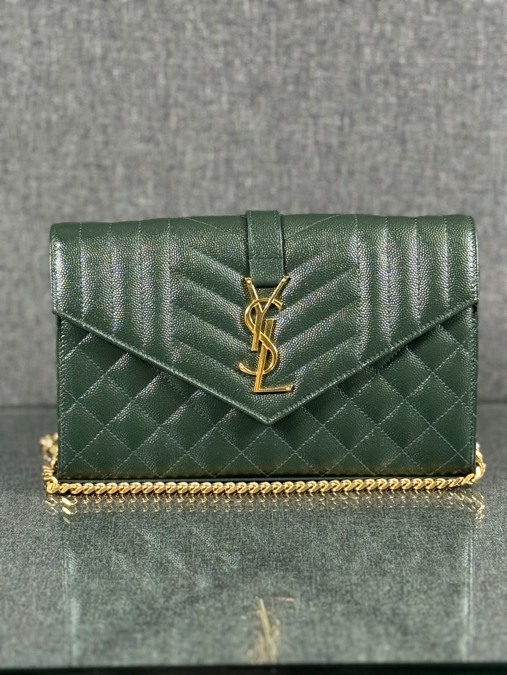 YSL TRIQUILT