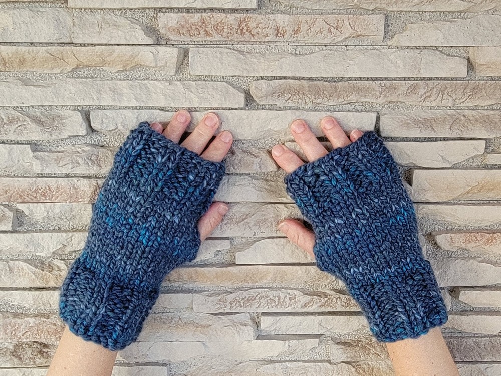 W - Dusk Bulky Mittens