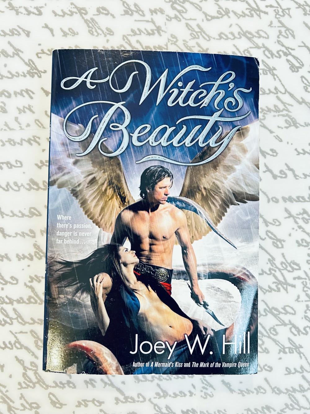 W - A Witch's Beauty