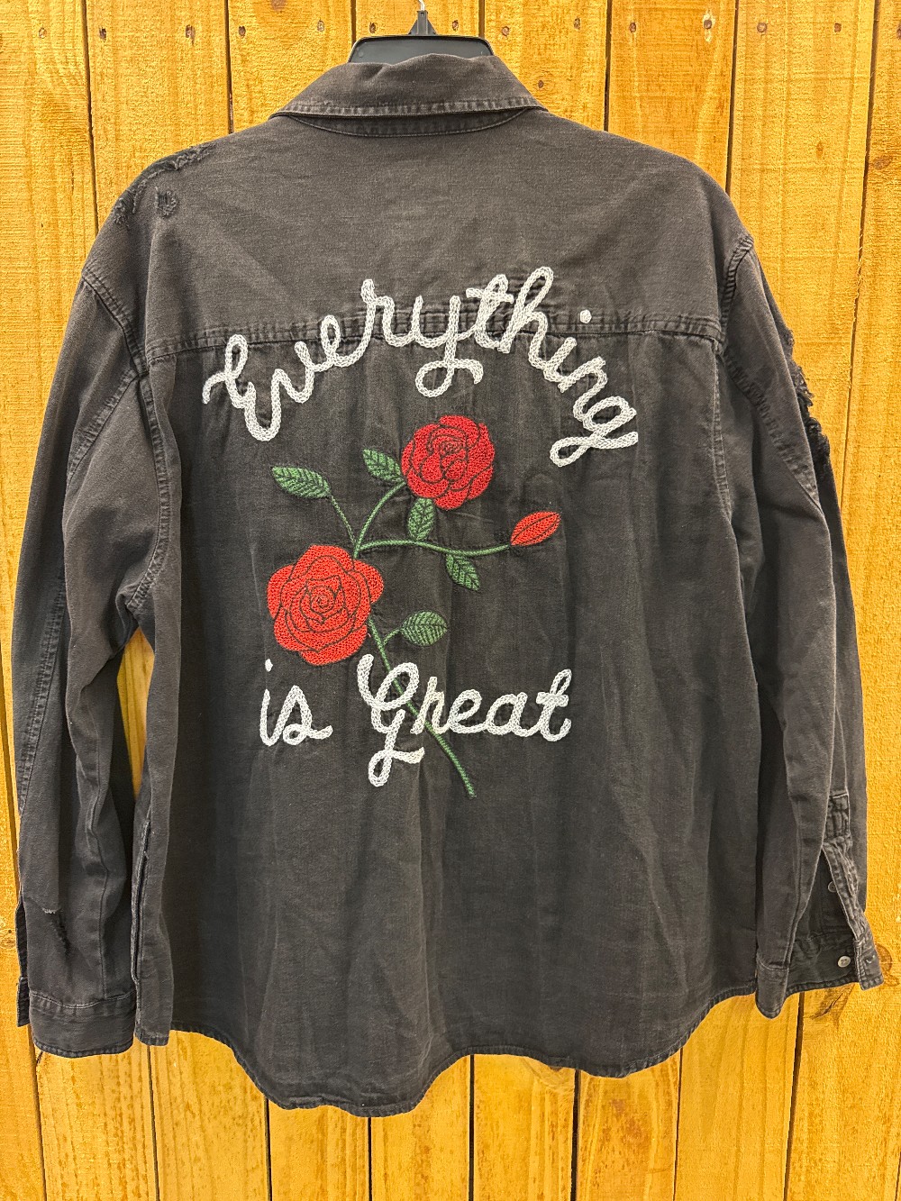 AMERICAN EAGLE Black Button Shirt w/ Embroidered Back