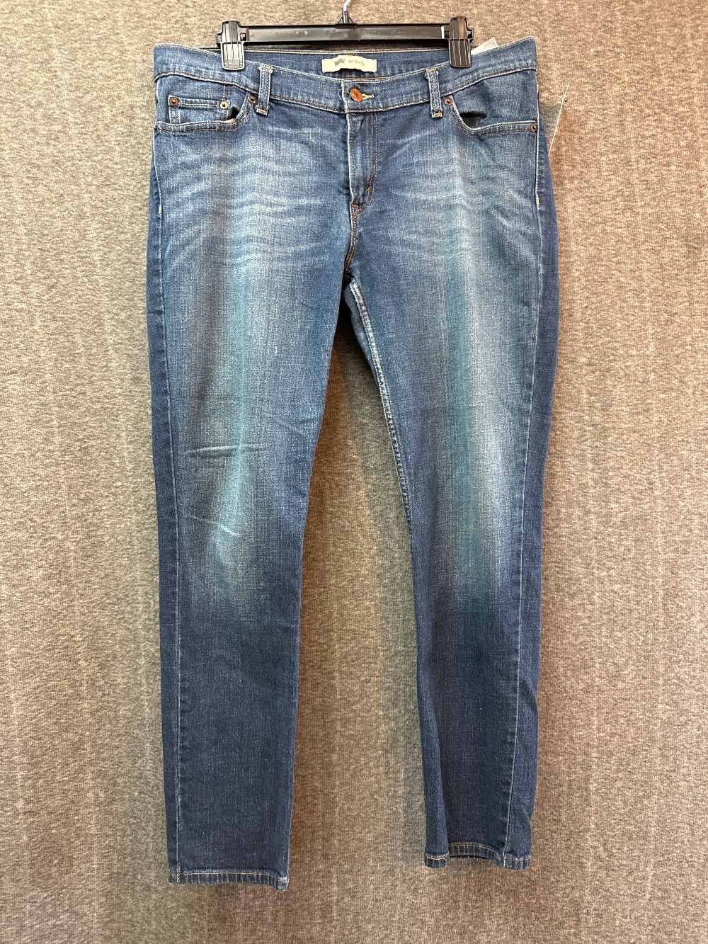 LEVI’S Med. Blue 524 Skinny Jeans