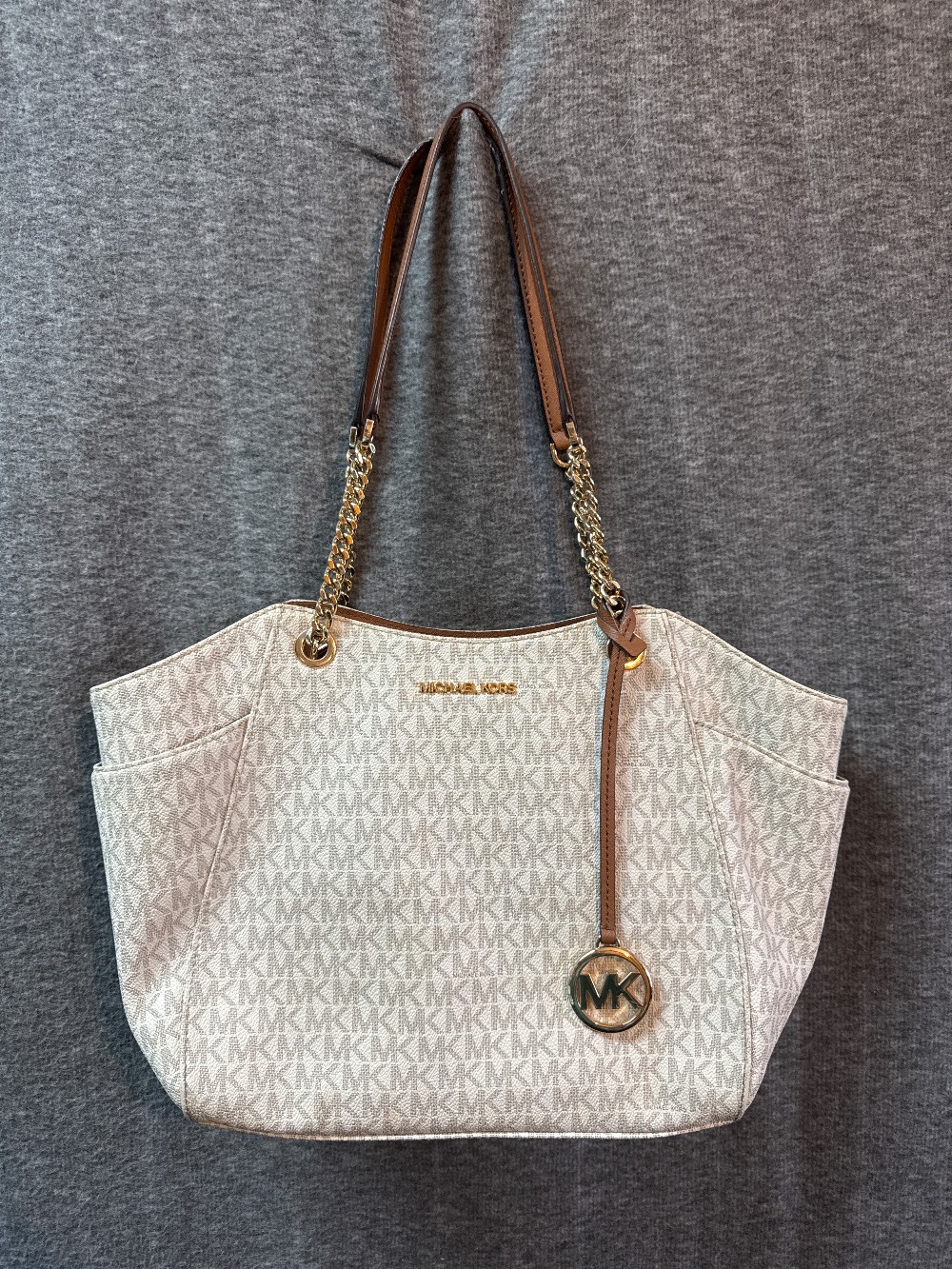 MICHAEL KORS White Monogram Shoulder Bag
