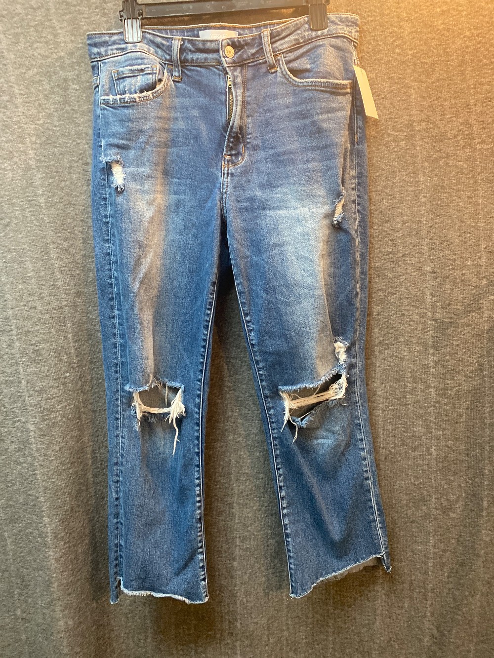VERVET  Med Blue Destructed Straight Jeans