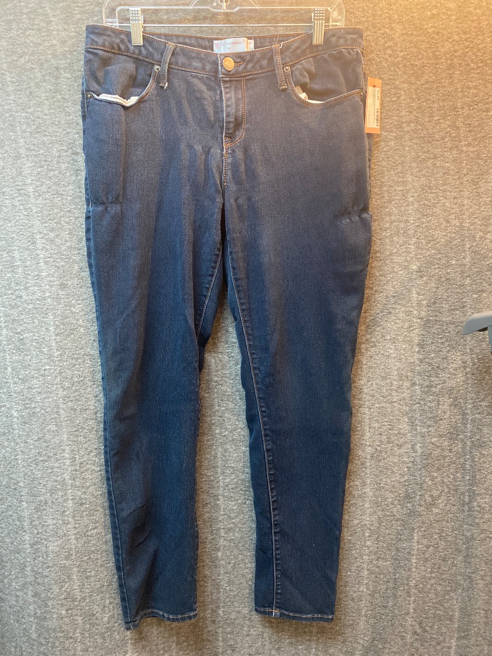NO BOUNDARIES Dark Blue Straight Jeans