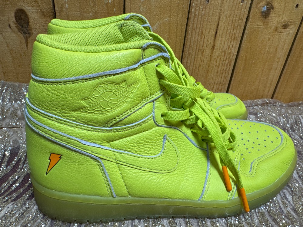 NIKE AIR JORDAN Yellow 'GATORADE' Hi Top Sneakers