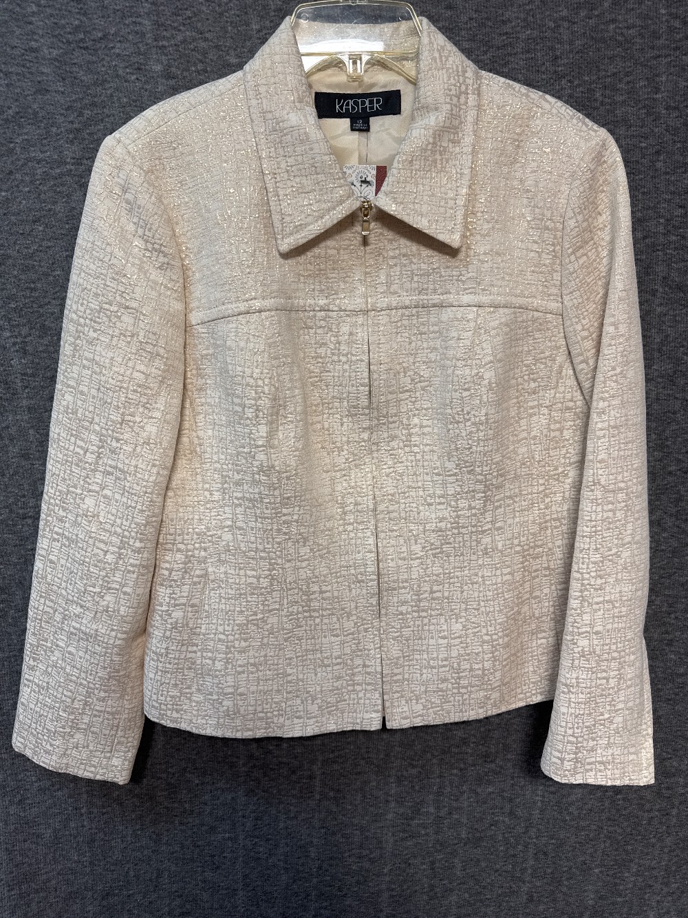 KASPER Cream Shimmer Textured Zip Blazer