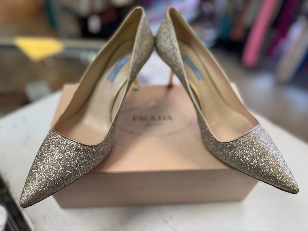 PRADA Gold Glitter Fine Pirite Kitten Heels