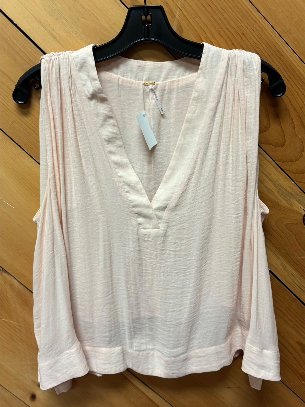FREE PEOPLE LT PEACH SLEEVELESS BLOUSE / XS