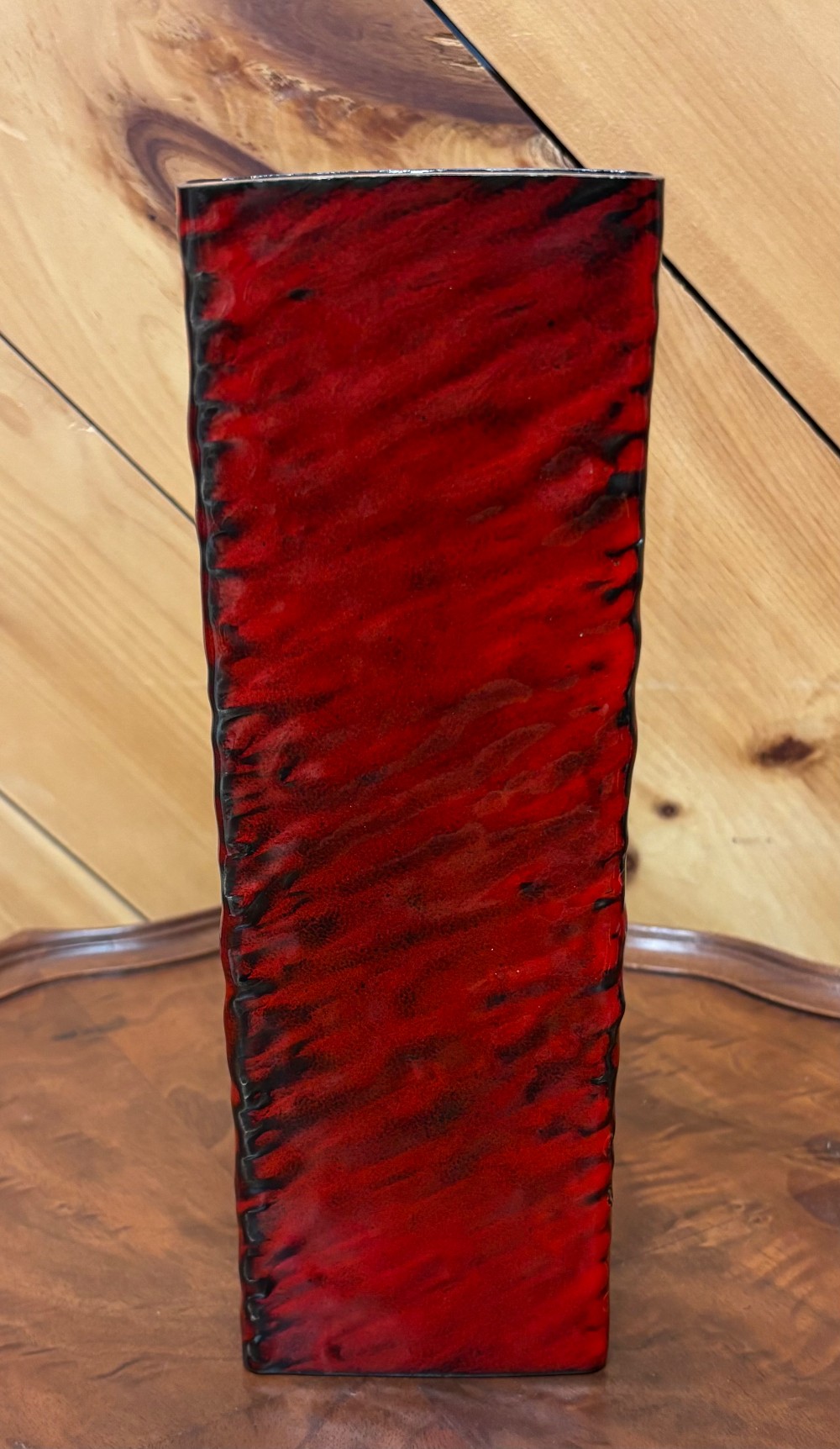 SKINNY RED ENAMLED COPPER TEXUTRED VASE