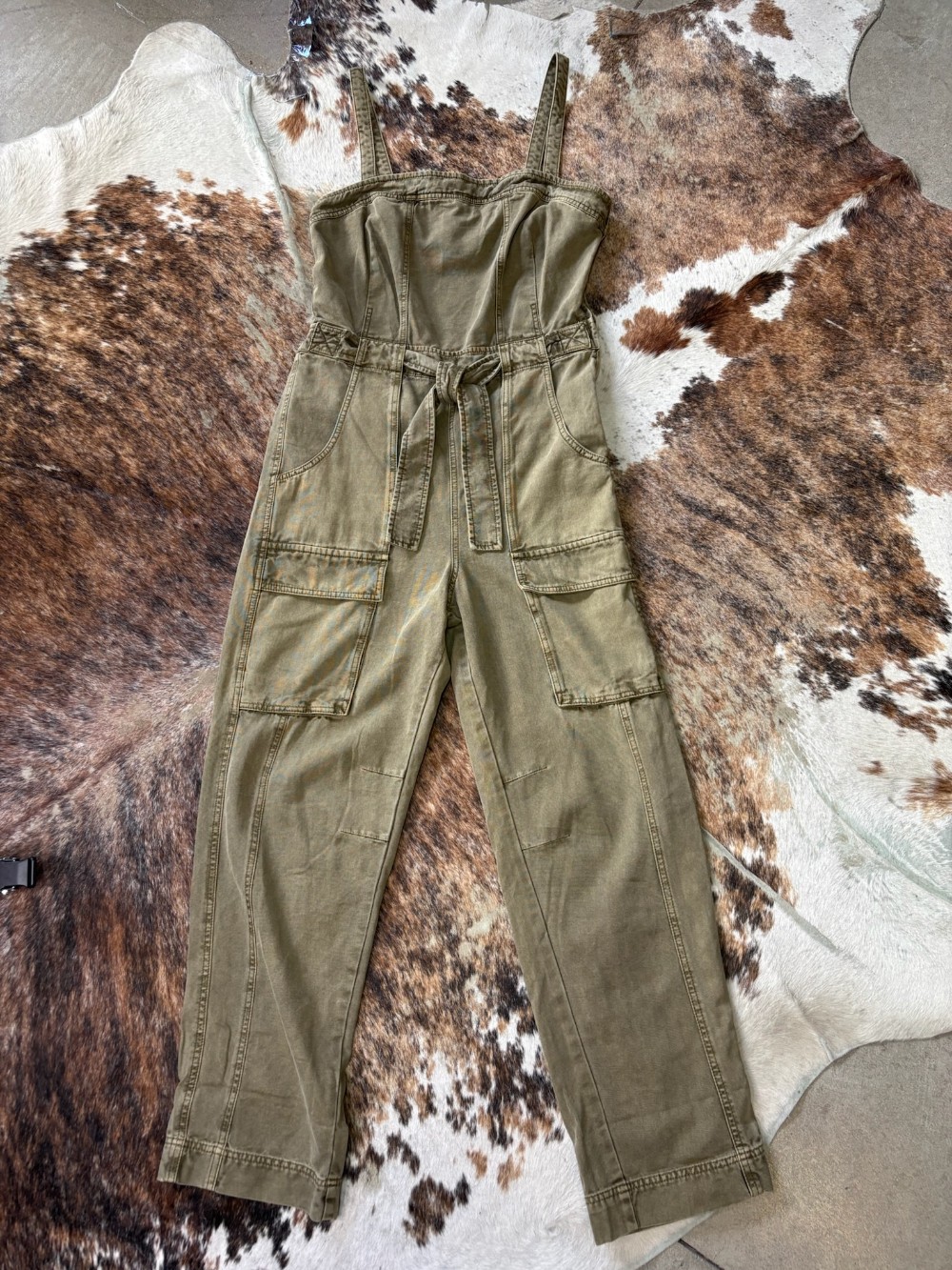 Jumpsuit / Romper