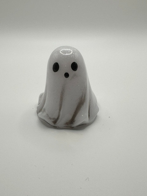 DD Small ghost figurine