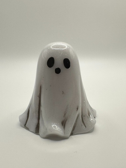 DD Medium ghost figurine