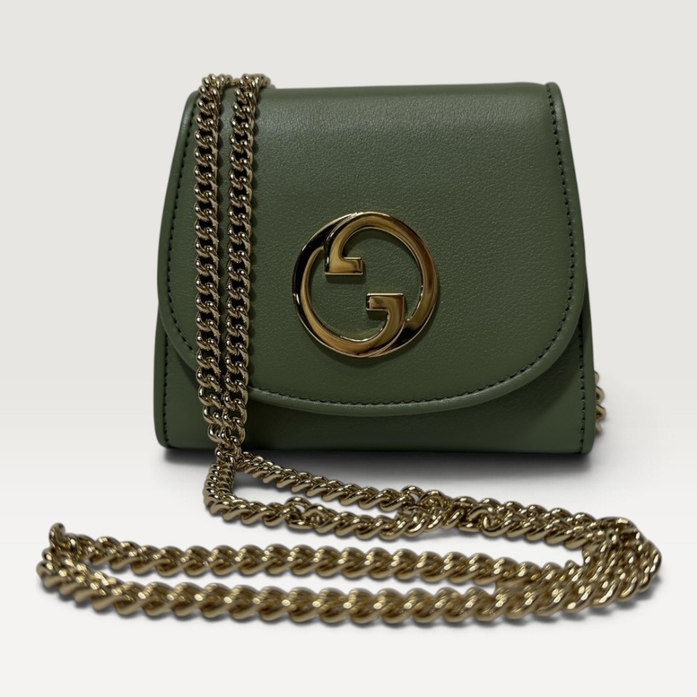 Handbags & Accessories