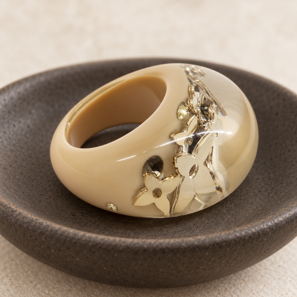 Jewelry & Accessories