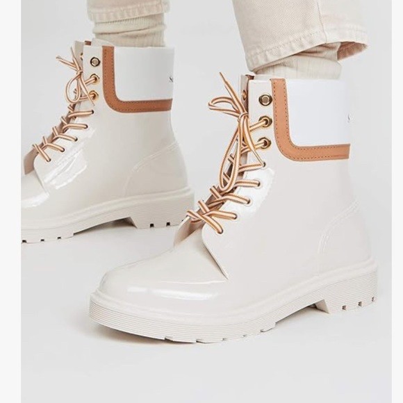 Shoes & Footwear