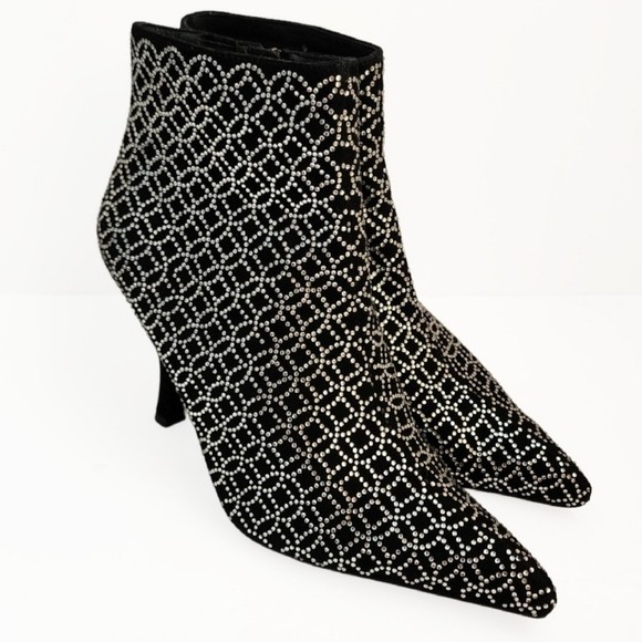 Shoes & Footwear