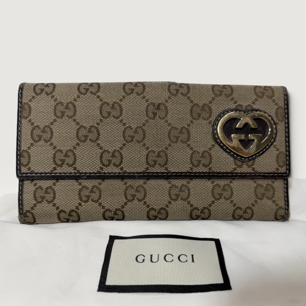Handbags & Accessories
