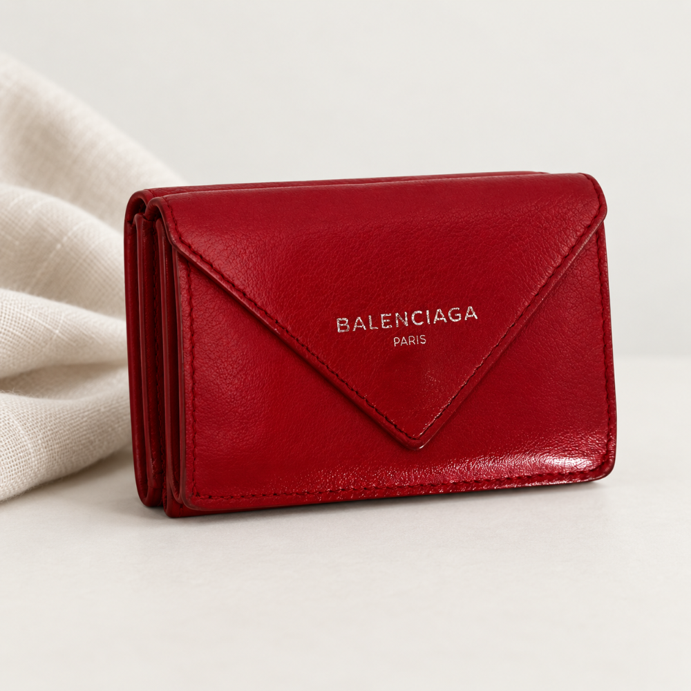 Handbags & Accessories