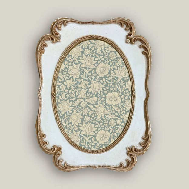 RMR - Antique Inspired Ivory Frame, 4x6