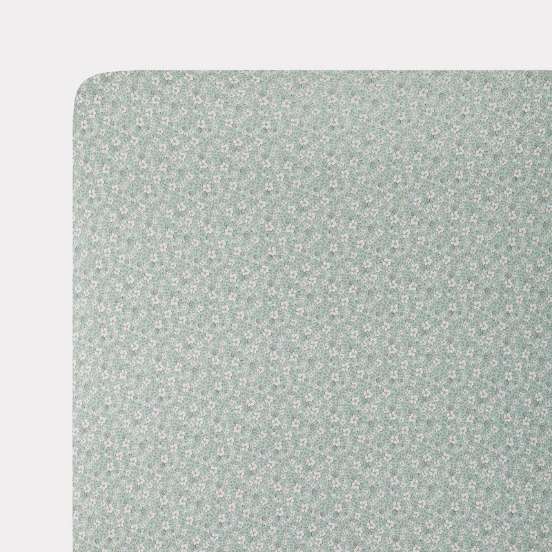 Bamboo Crib Sheet - Winter Floral