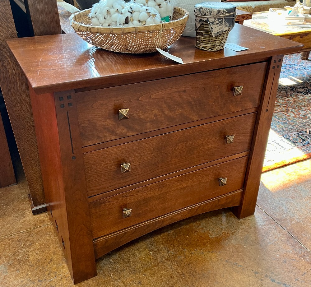 Stickley Mission 3 Drawer Night Stand 34w 18d 30h