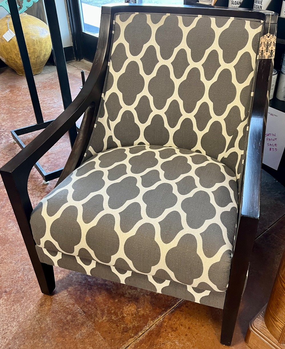 Gray / White Patterned Wood Frame Accent Chair 27w 30d 34h