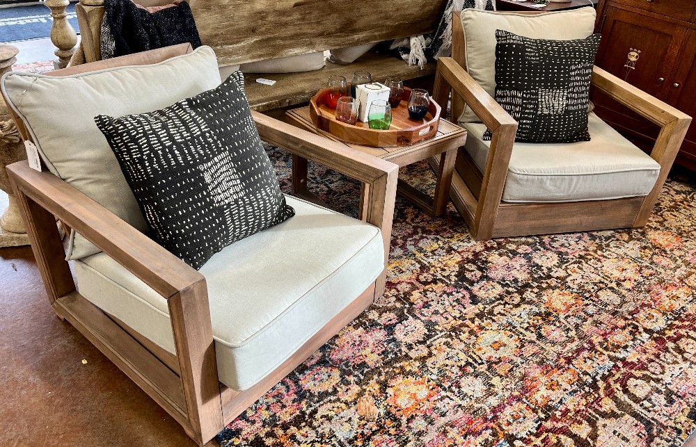 Set of 2 Patio Chairs & Side Table