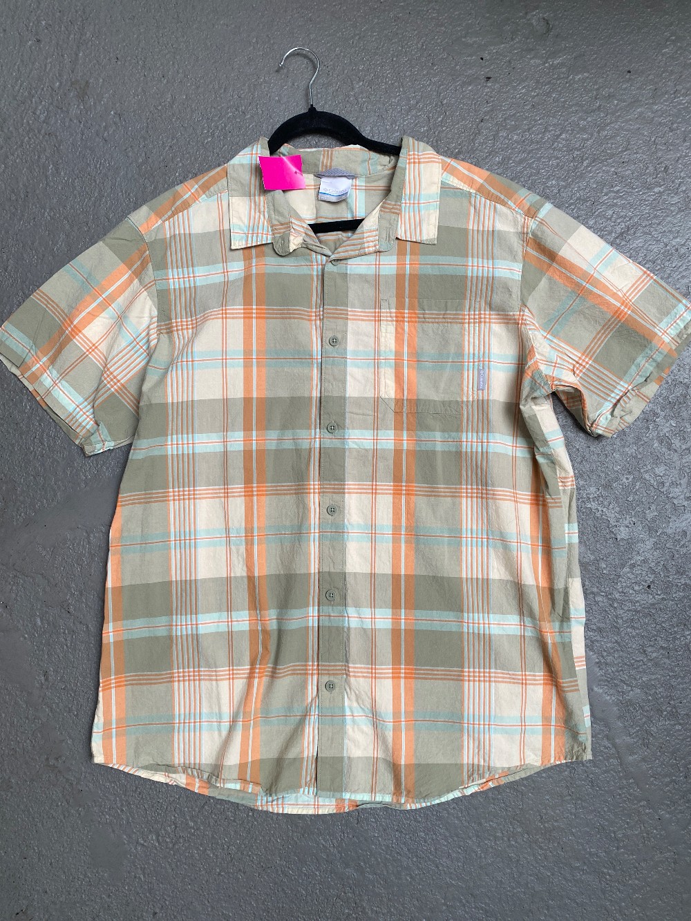 Columbia Plaid SS Button Up