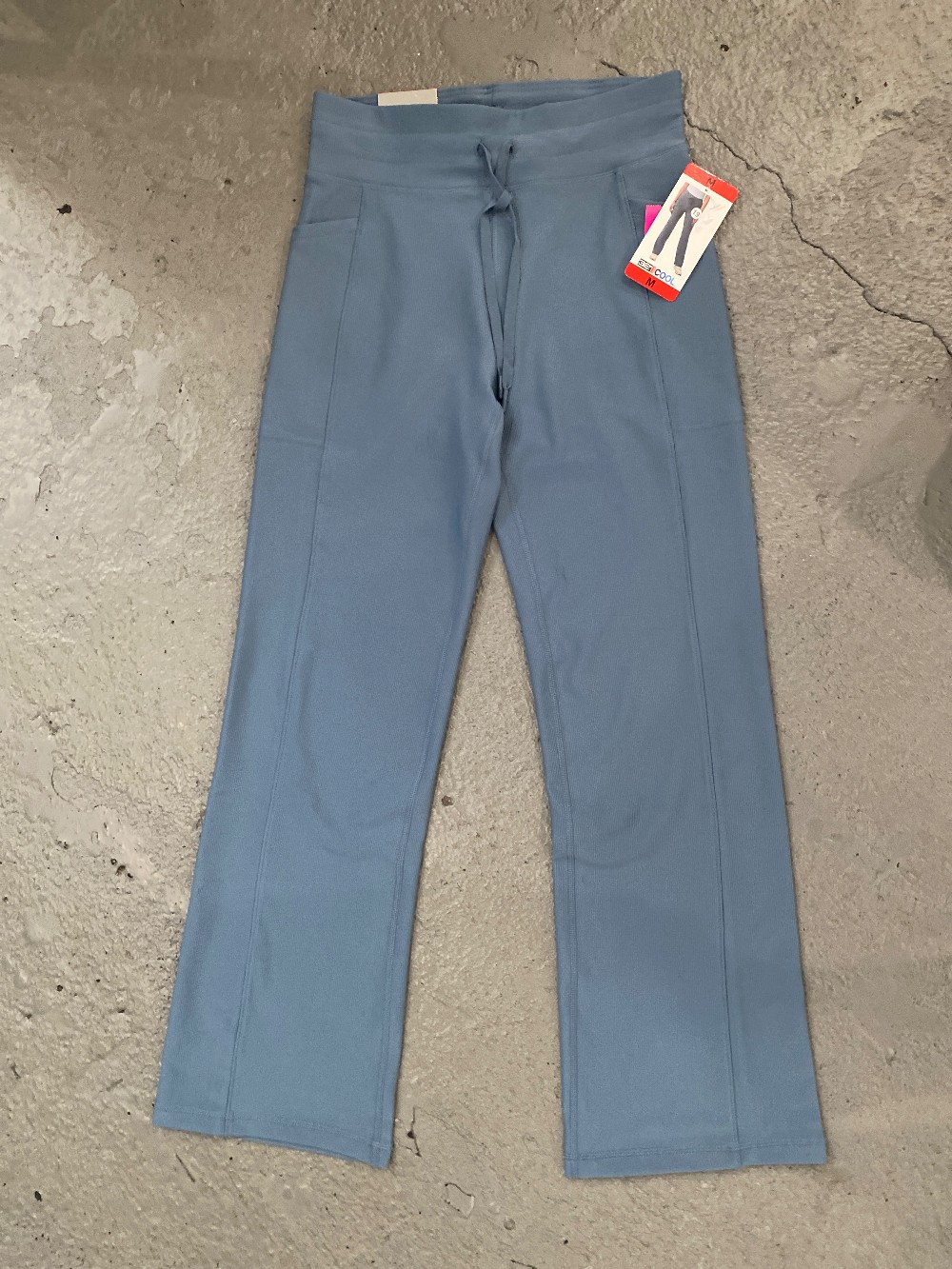 32 Cool active flare pant