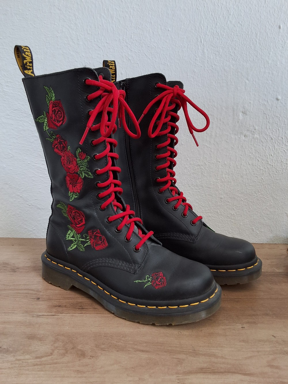 Dr Martens Vonda Tall Floral