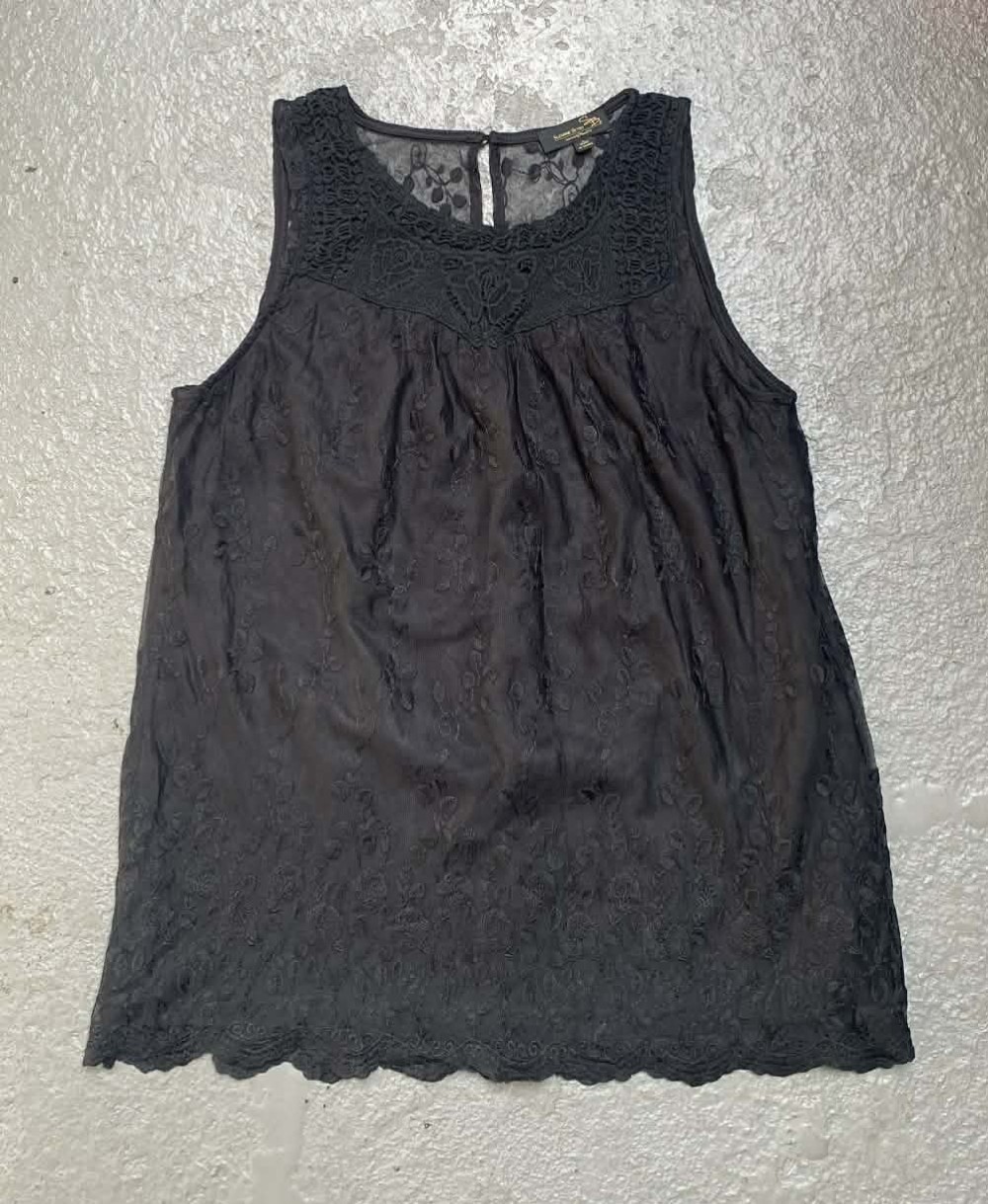 Suzanne Betro Lace Overlay SS