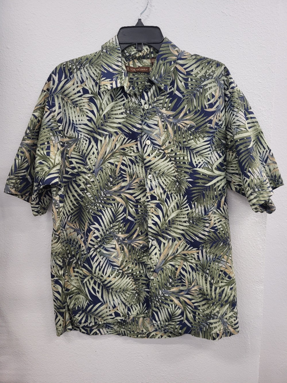 Tori Richards Tropical Print SS BU Shirt