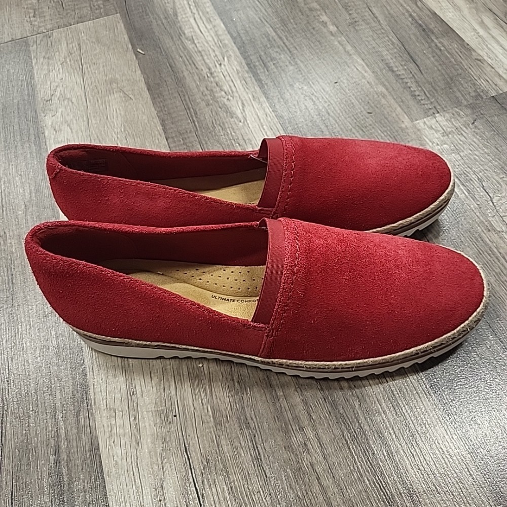 Red Clarks Shoes, 9.5