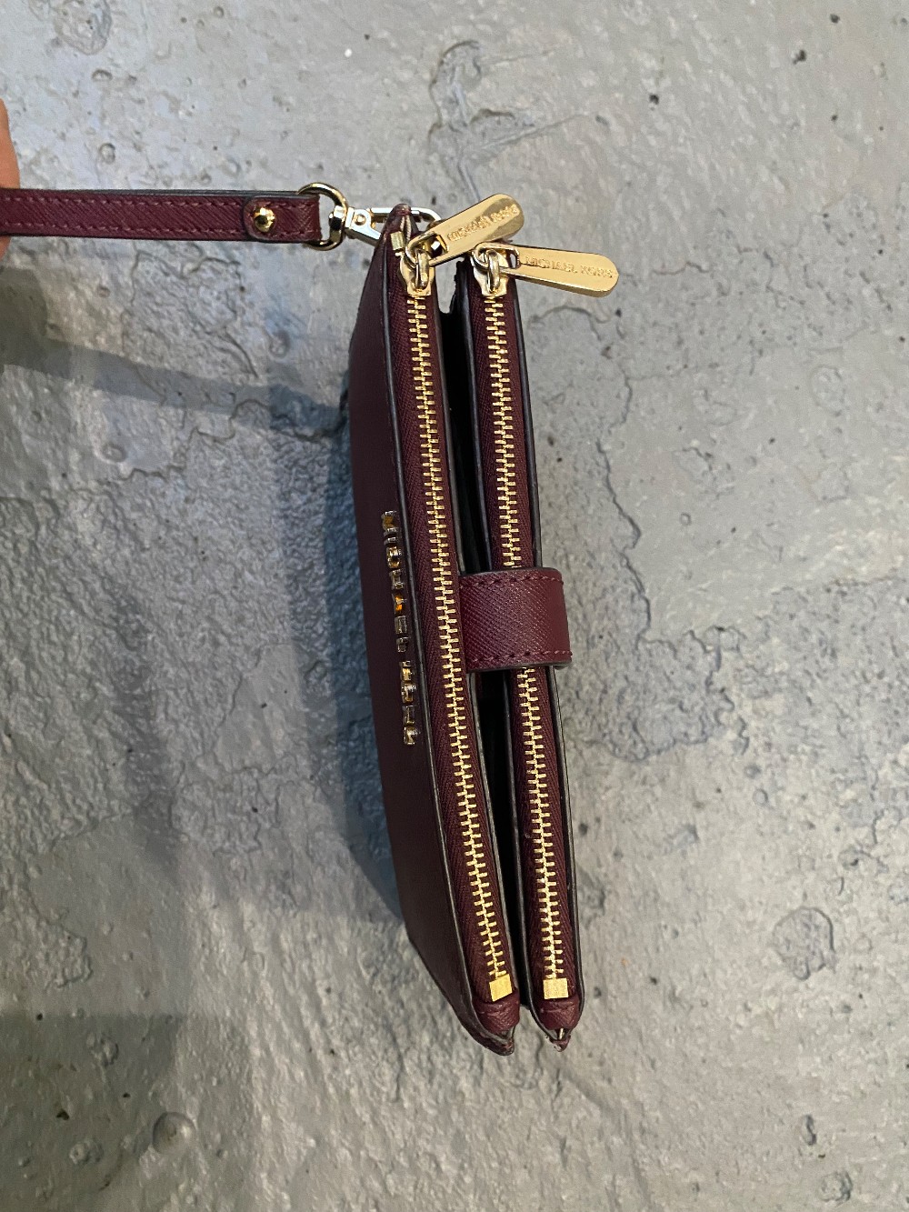 Michael Kors Leather Smartphone Wristlet