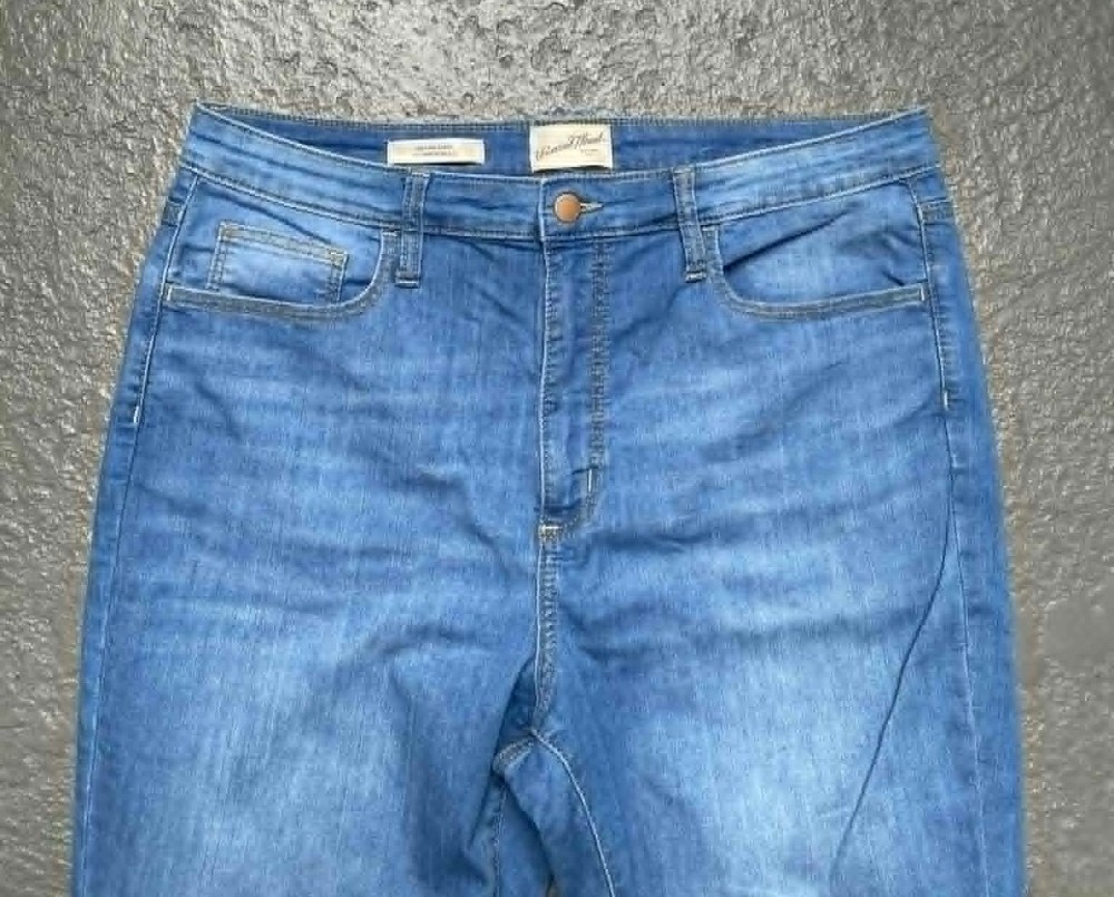 Universal Thread High Rise Skinny