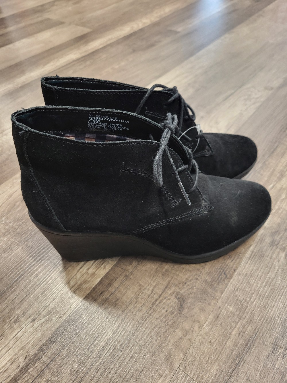 White Mountain Suede Wedge Booties, 7.5M