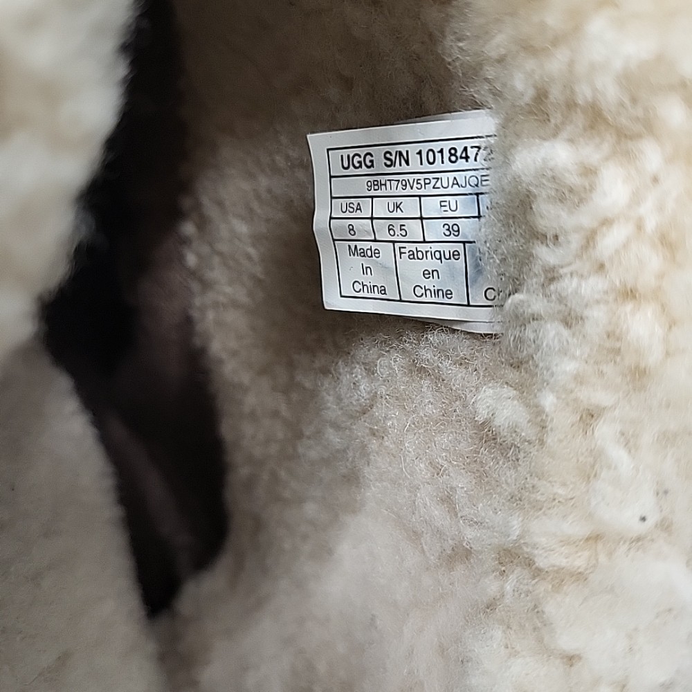 UGG Boots, 8