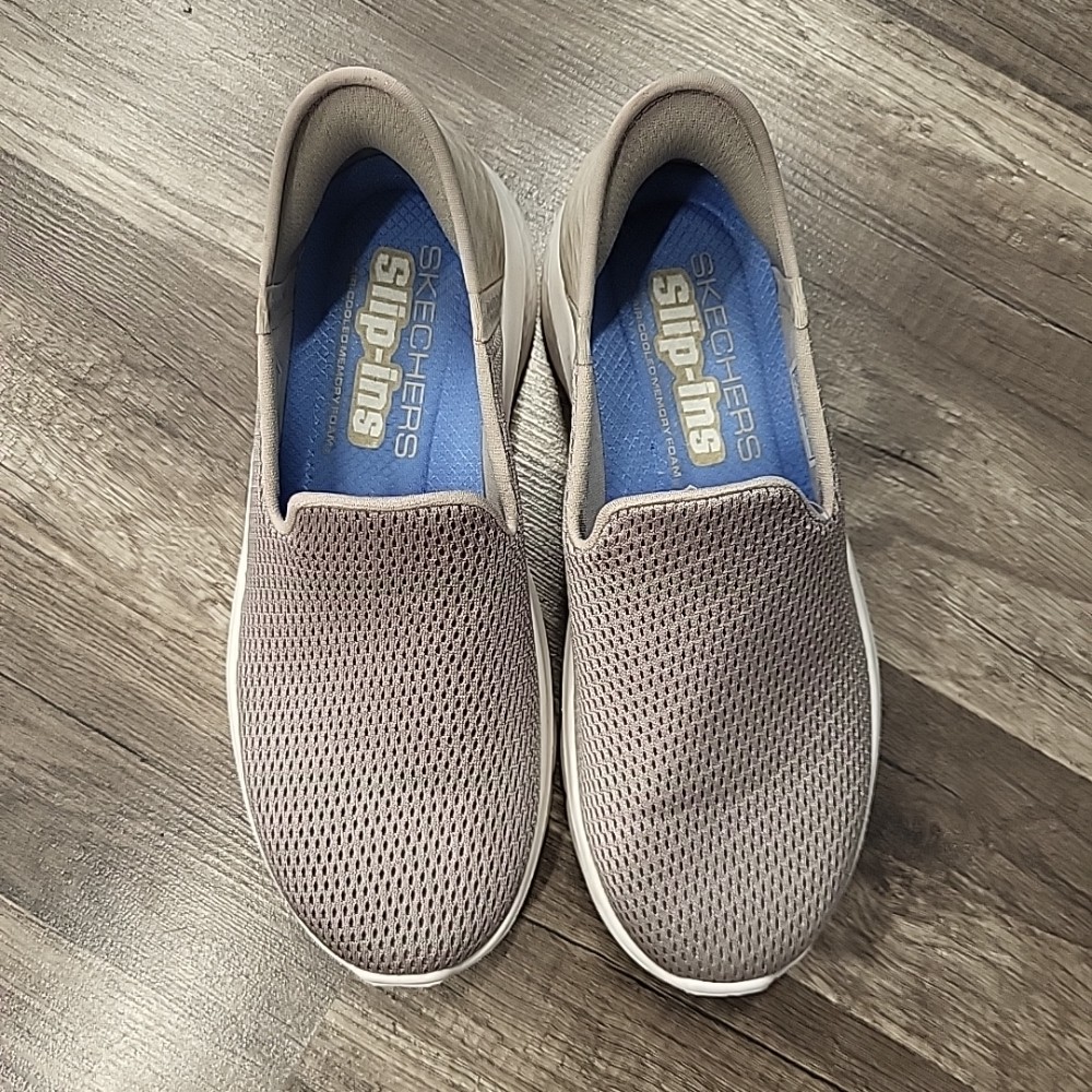 Skechers Slip Ons Shoes, 6.5