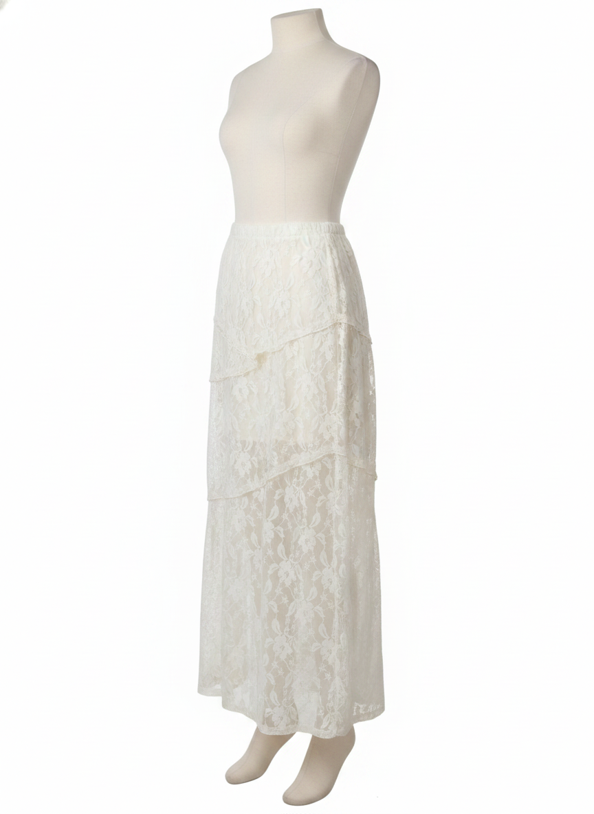 No Boundaries lace skirt