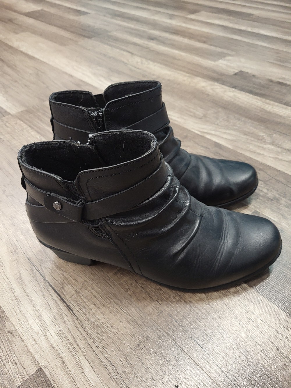 Earth Ankle Boots, 9W