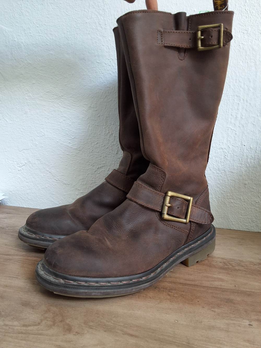 Dr. Martens Brief on Boots Classic