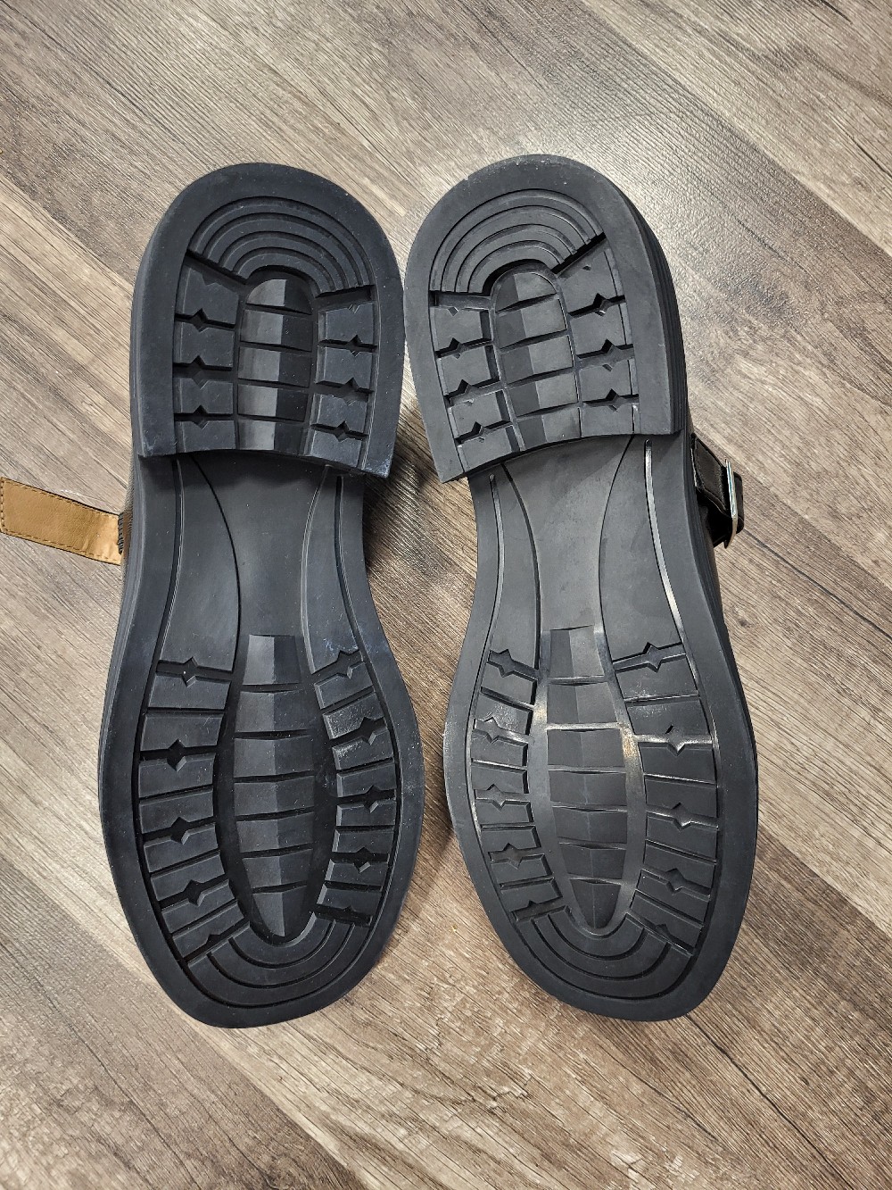 Shoes, 41