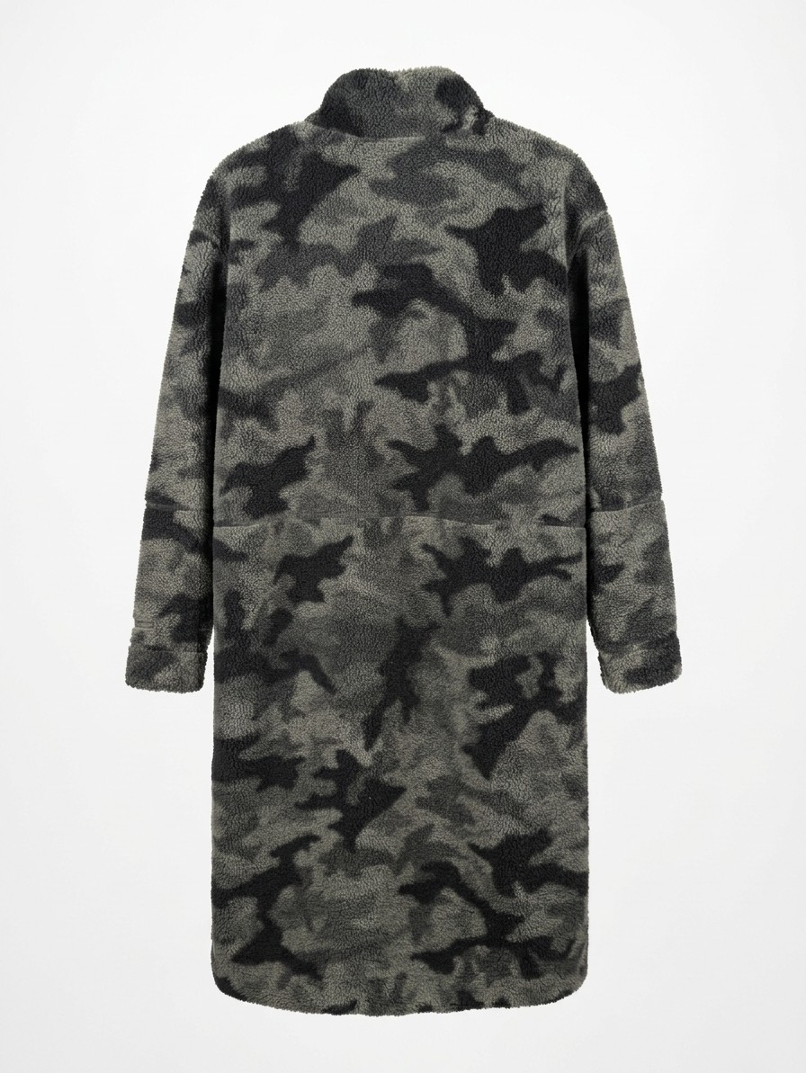 Columbia Camo Long Sherpa Jacket, Medium