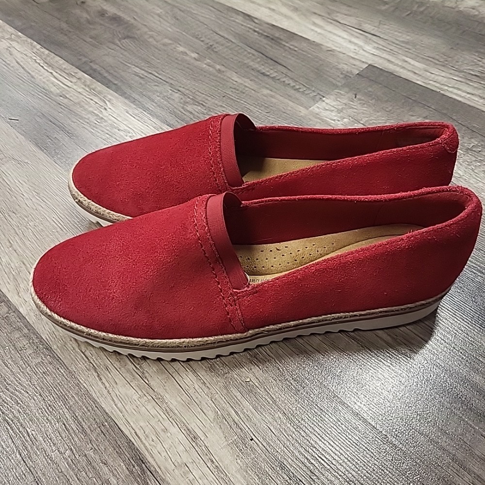 Red Clarks Shoes, 9.5