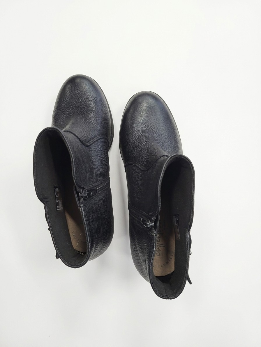 Clarks Heel Ankle Boots, 8