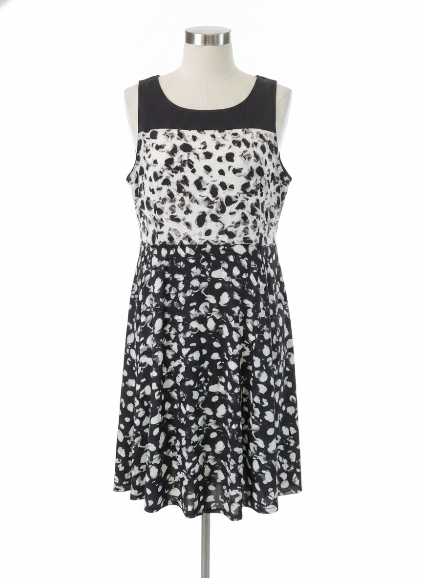Simply Vera Dress