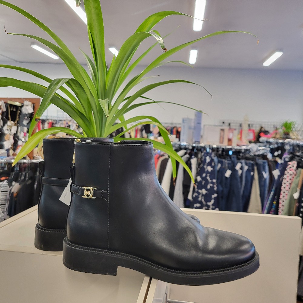 Michael Kors Boots, 8.5M
