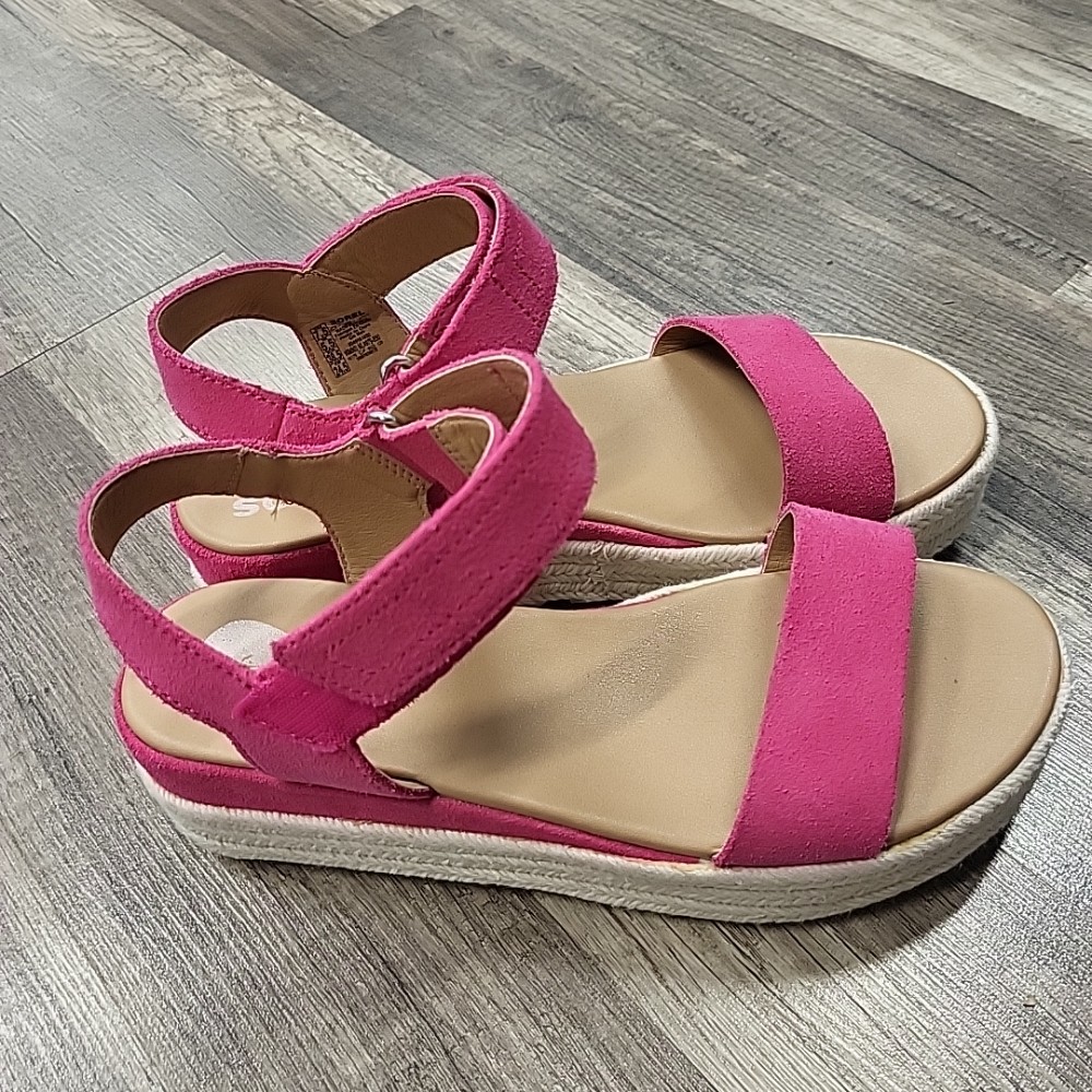 Sorel Sandals, 7.5